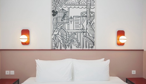 Deluxe Double or Twin Room