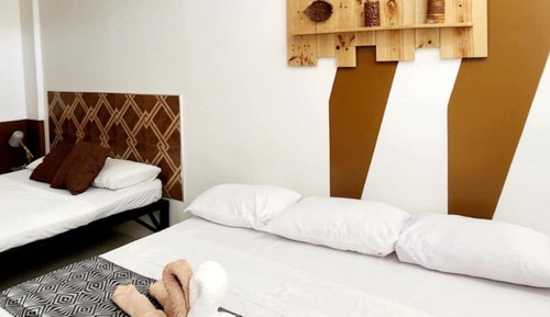 Comfort Room, Mountain View