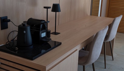 Deluxe Suite, City View