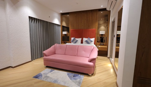 Junior Suite, 1 King Bed