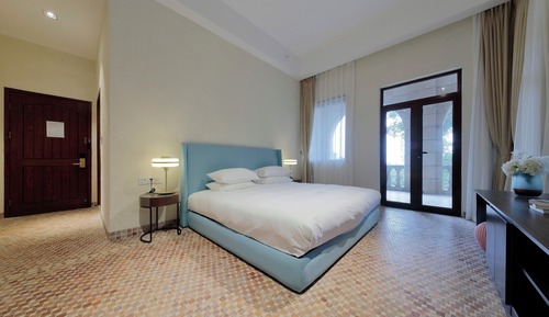 Standard Double Room, Balcony, Partial Ocean View