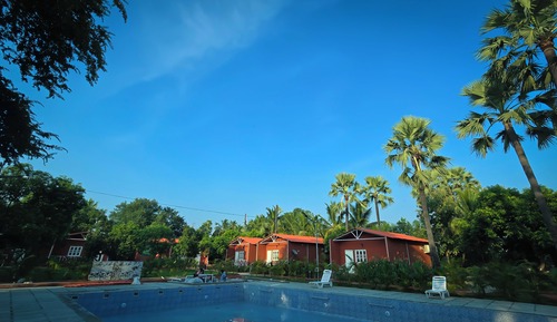 Deluxe Double Room, Pool View