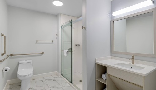Room, 2 Queen Beds, Accessible, Non Smoking