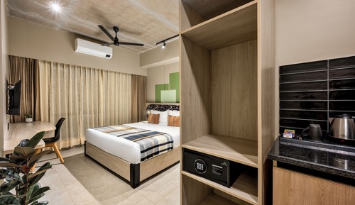 Superior Room, 1 King Bed