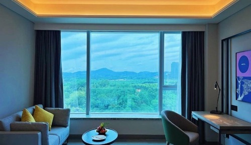 Executive Room
