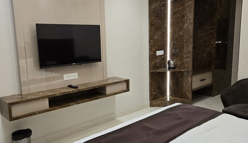 Deluxe Suite, Garden View