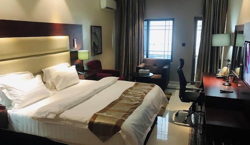 Deluxe Room, Balcony, City View