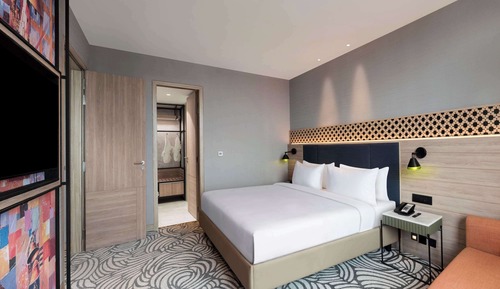 Privilege, Suite, 1 King Bed