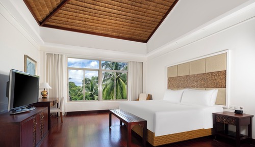 Exclusive Suite, Mountain View (1 King Bed and 1 Twin Bed)