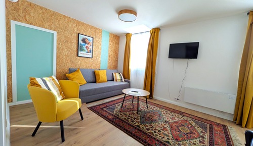 Premier Apartment
