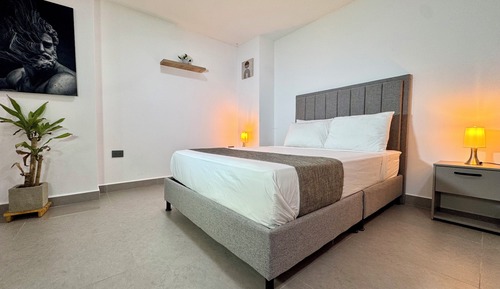 Deluxe Studio, Air conditioning