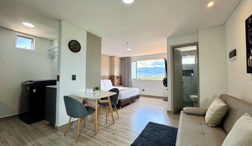 Deluxe Studio, 1 Bedroom, City View