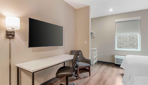 Standard Studio, 2 Queen Beds, Hearing Accessible, Non Smoking (Microwave)