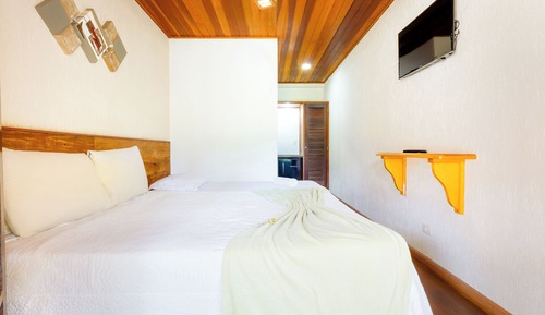 Standard Triple Room, Garden View