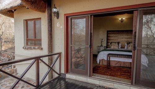 Room, 2 Bedrooms, Patio, Garden View