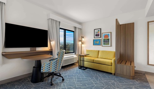 Studio, 1 King Bed, Accessible (Hearing)