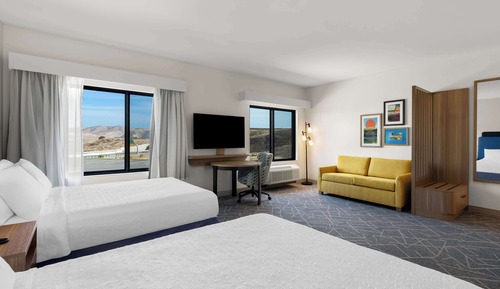 Studio, 2 Queen Beds, Accessible, Bathtub