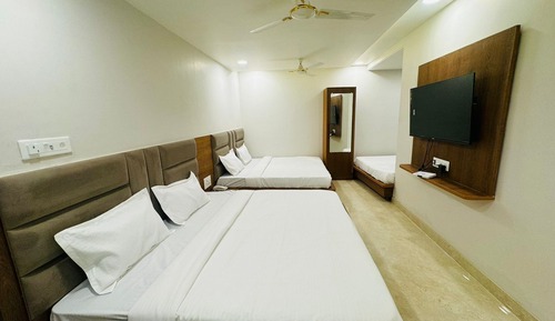 Deluxe Quadruple Room