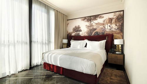 Signature Suite