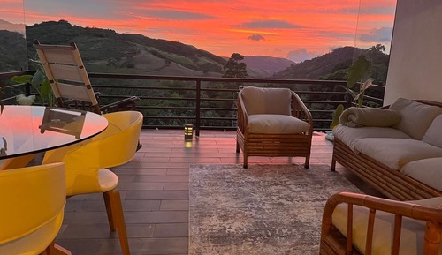 Comfort Apartment, 2 Bedrooms, Mountain View