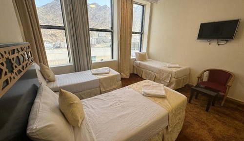 Economy Triple Room
