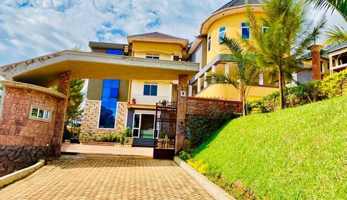 Classic Double or Twin Room, Mountain View