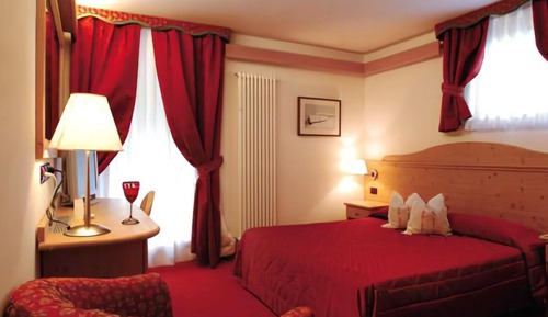 Classic Double or Twin Room