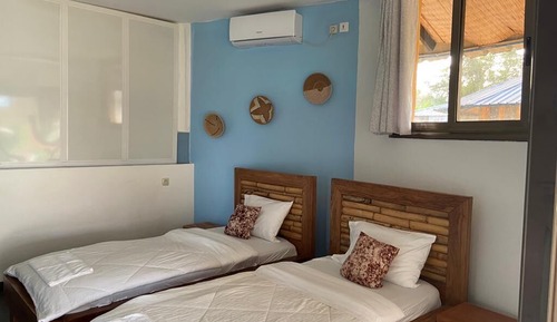 Classic Single Room, Balcony, Hill View