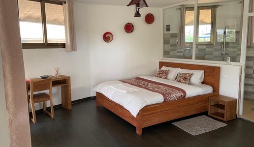 Deluxe Suite, Balcony, Hill View