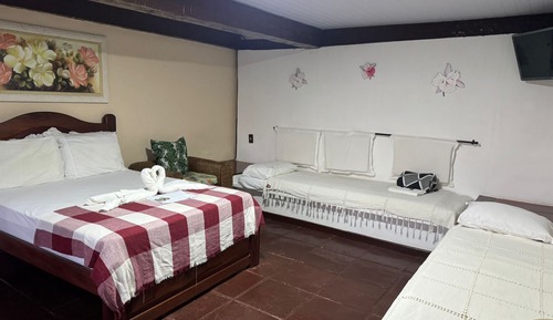 Classic Quadruple Room, Sea View