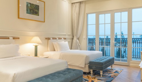 Deluxe Twin Room, Pool View