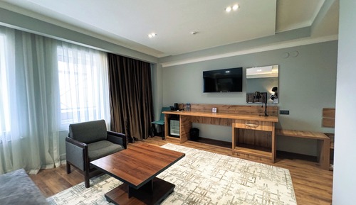 Deluxe Double Room, Balcony, City View