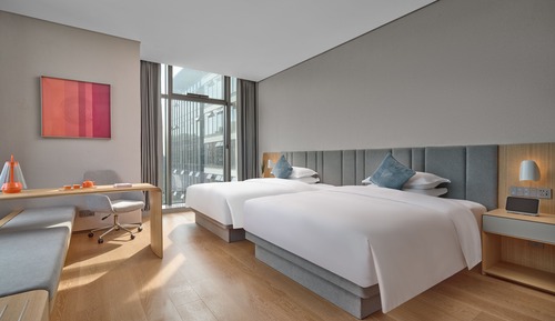 Superior Twin Room, City View