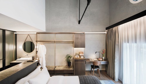 Loft, River View