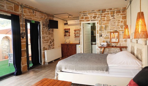 Standard Bungalow, Garden View