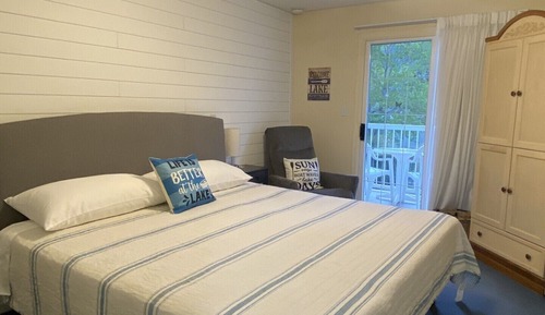 Single Room, Balcony, Lake View