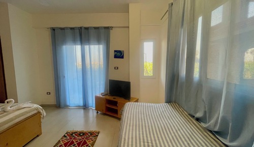 Deluxe Double or Twin Room with City View