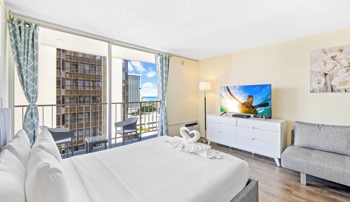 Deluxe Studio Suite