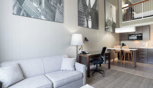 Loft, 1 King Bed with Sofa bed, Kitchenette (Loft Suite)