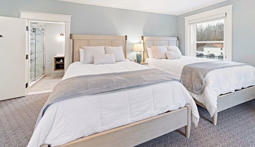 Room, Multiple Beds