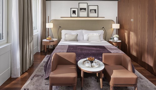 Suite, 1 King Bed (Milano)