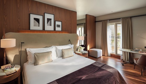 Suite, 1 King Bed, Terrace