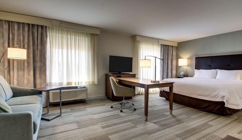 King, Studio, 1 King Bed, Non Smoking, Kitchenette