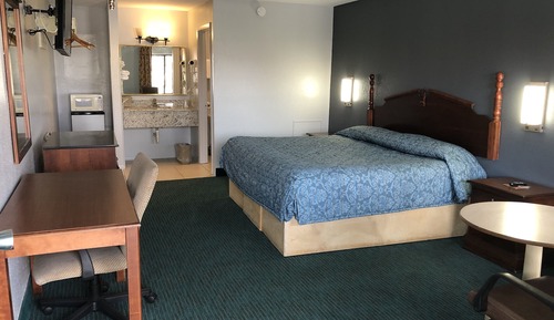 Standard Room, 1 King Bed, Smoking