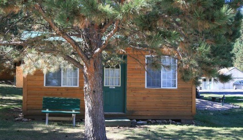 Deluxe Cabin, Multiple Beds, Refrigerator & Microwave (no bathroom in cabin, community bathroom)