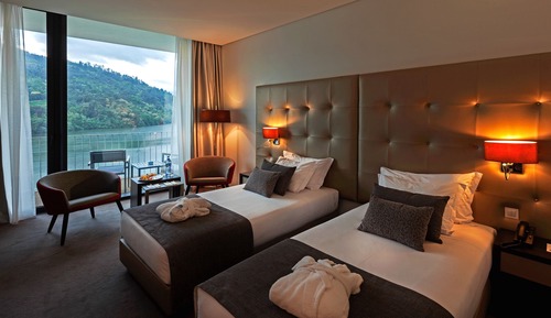 Twin Room, River View