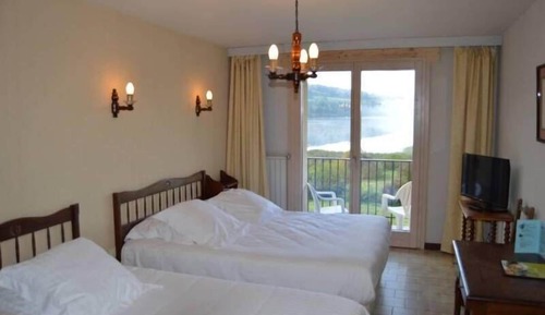 Comfort Triple Room, Lake View