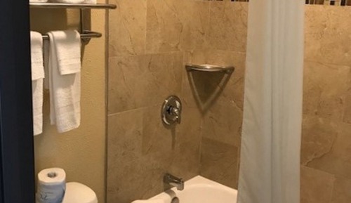 Standard Room, 1 Queen Bed