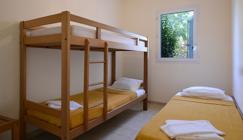 Apartment, 2 Bedrooms, Terrace, Garden View, for 7 people