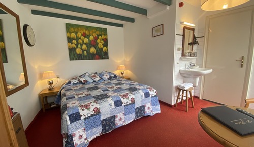 Double Room (with shower)